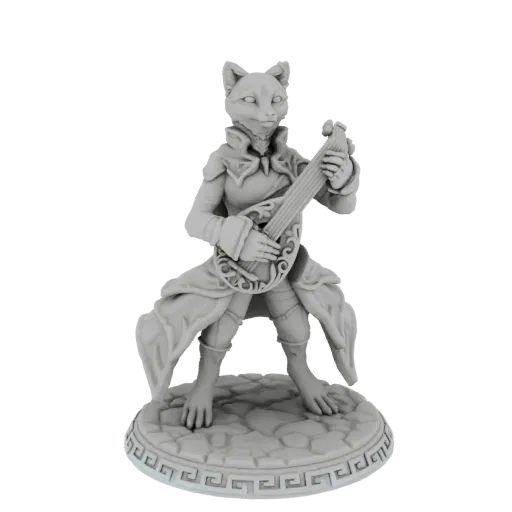 3D модель кота-барда, играющего на лютне, стоящего на брусчатом основании с узором греческого ключа.